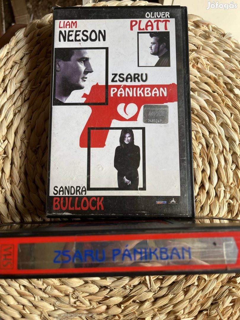 Zsaru pánikban vhs