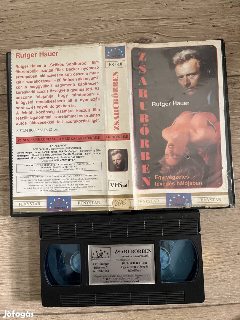 Zsarubőrben vhs 