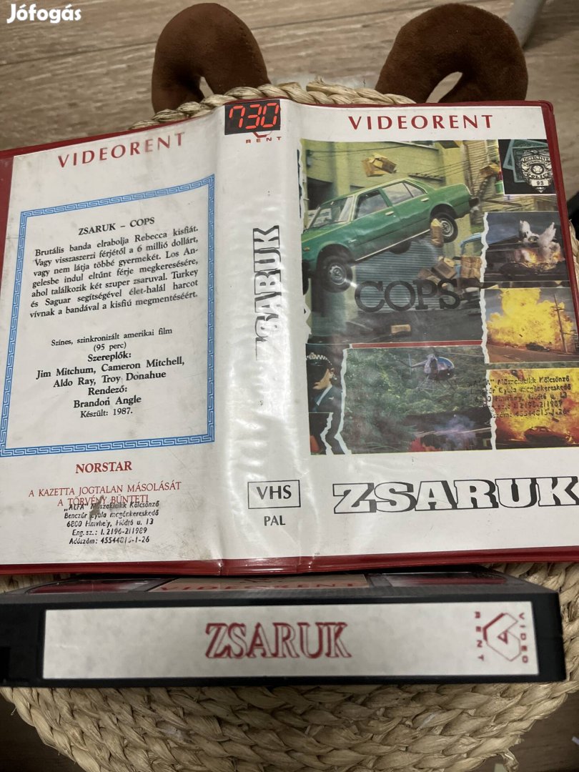 Zsaruk vhs.   