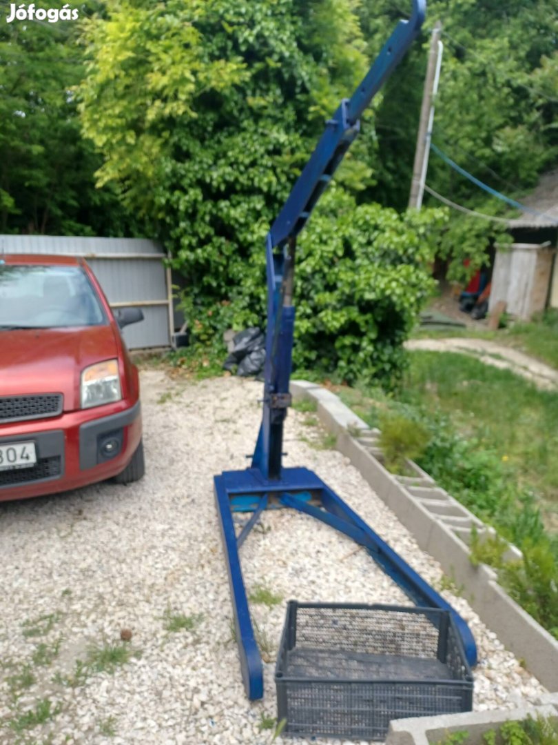 Zsiráf 1001 motorkiemelö