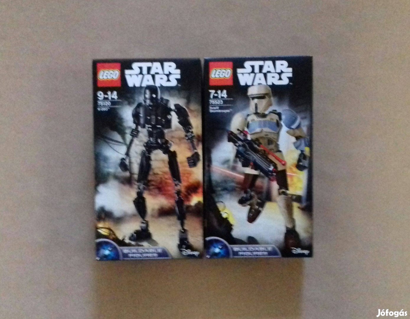 Zsivány Egyes bontatlan Star Wars LEGO 75120 + 75523 Scarifi Fox.árban