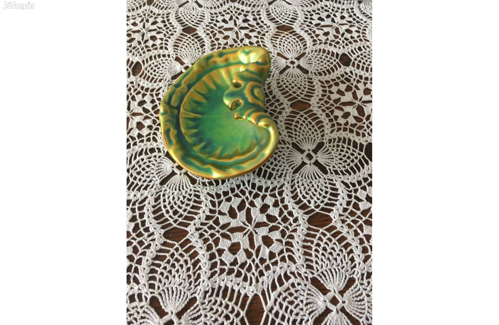 Zsolnai eozin mázas kagyló