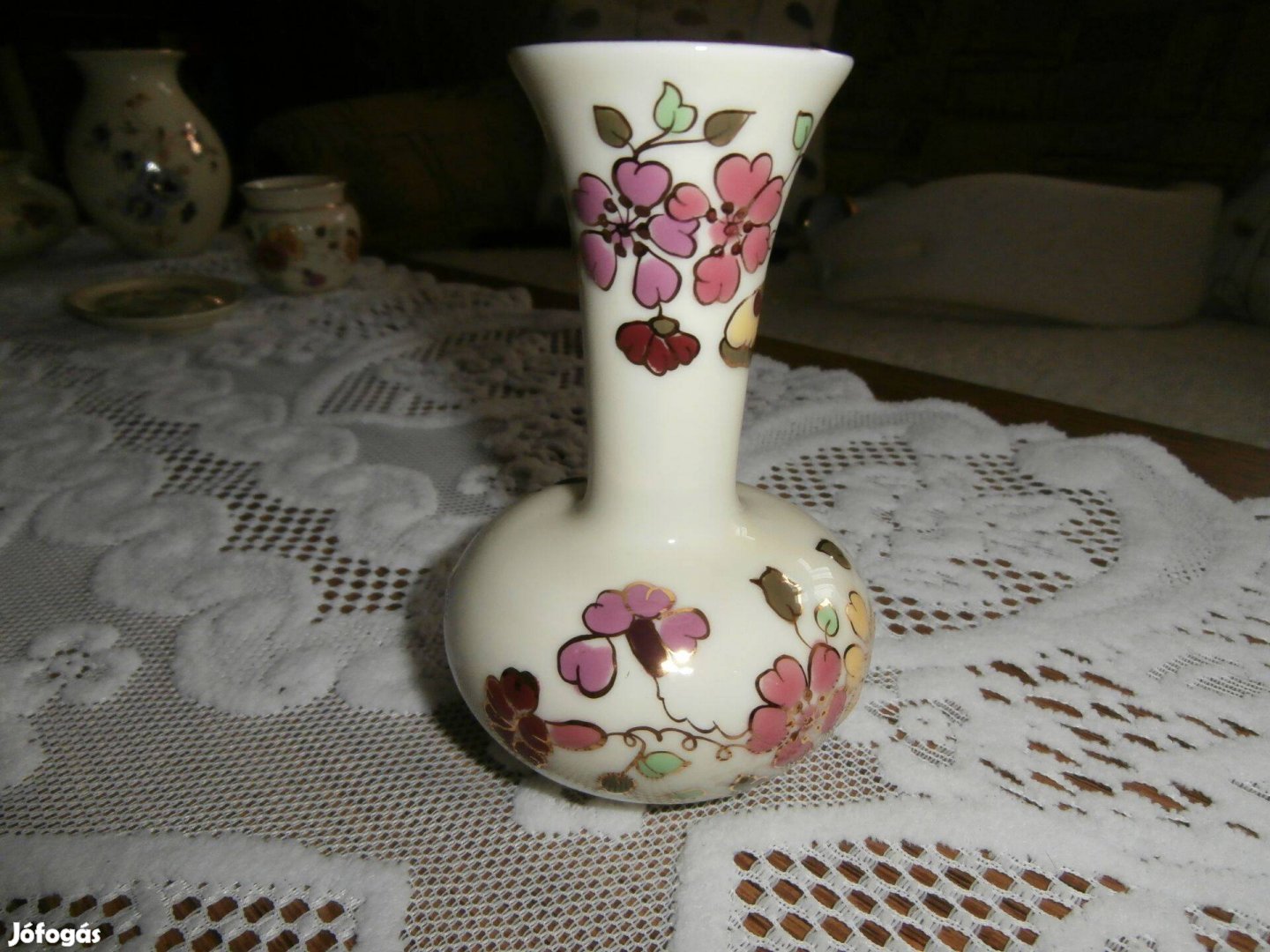 Zsolnai porcelán virágmintás váza eladó Szombathelyen, 5 900 FT