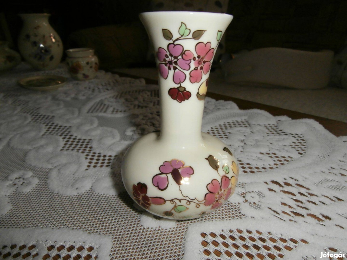 Zsolnai porcelán virágmintás váza eladó Szombathelyen, 5 900 FT