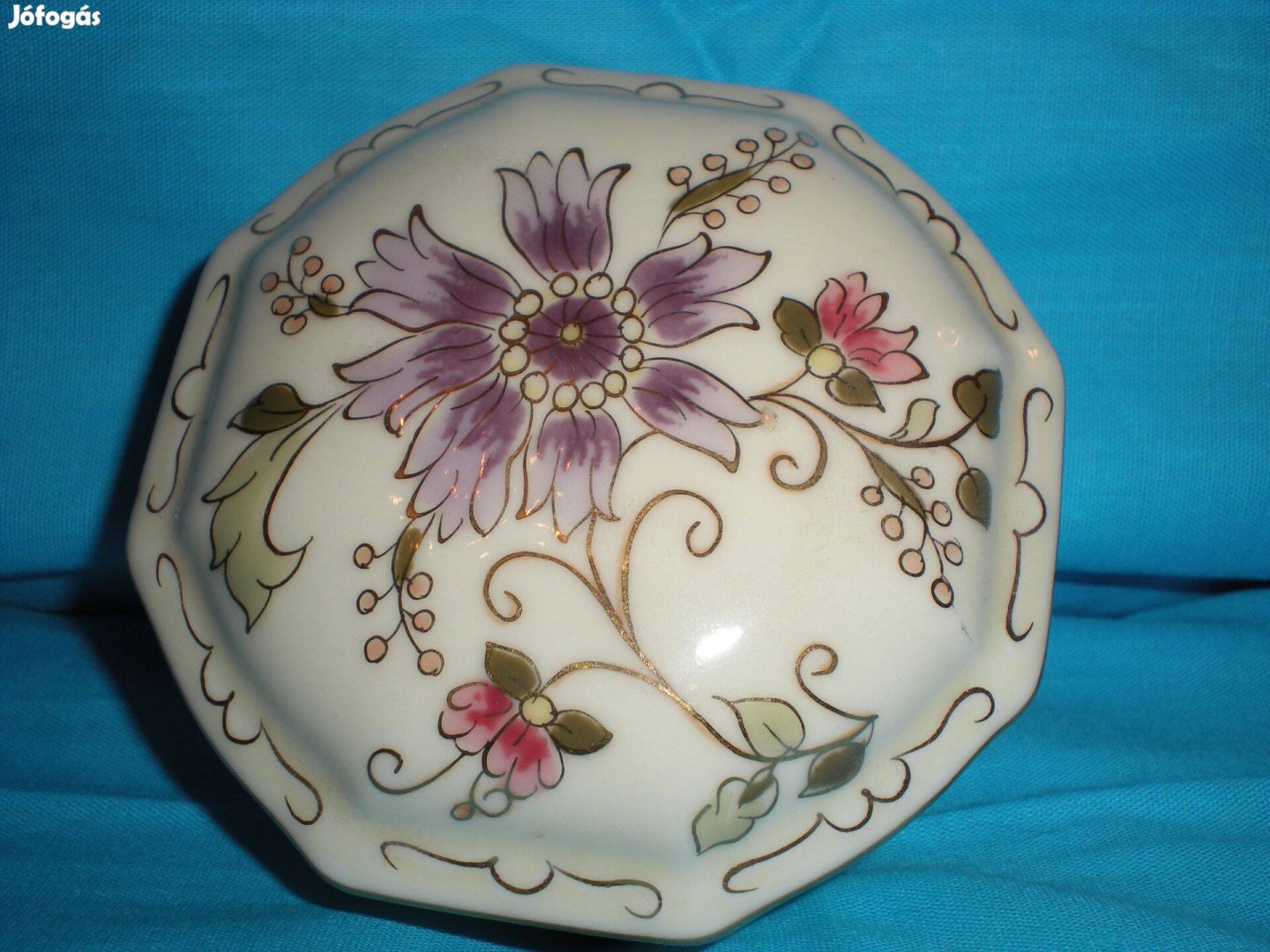 Zsolnay bonbonier porcelán tartó, doboz