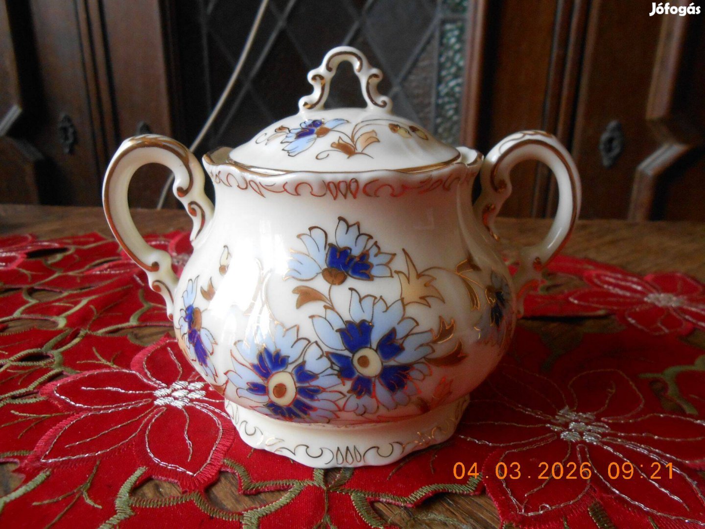 Zsolnay búzavirág mintás cukortartó