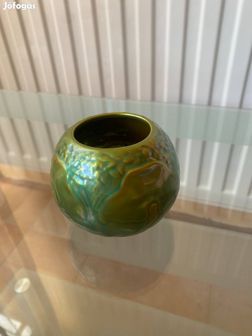 Zsolnay eozin gömb váza