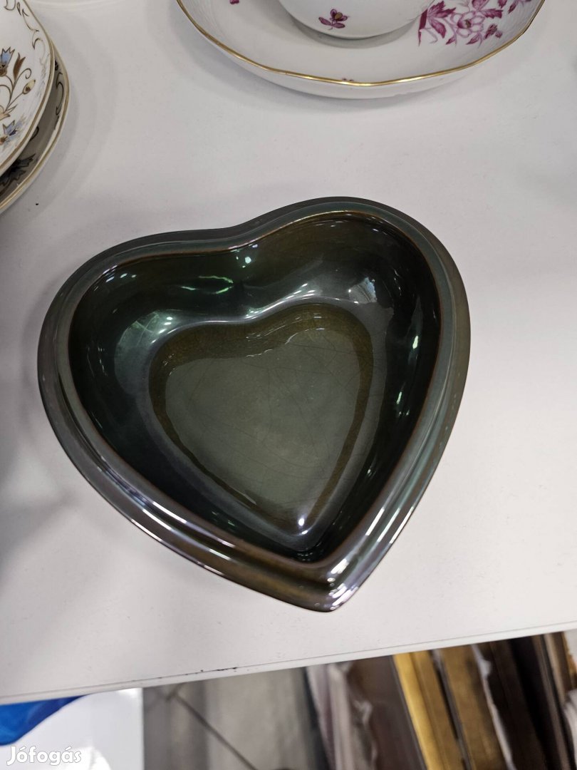 Zsolnay eozin nagy szív bonbonier
