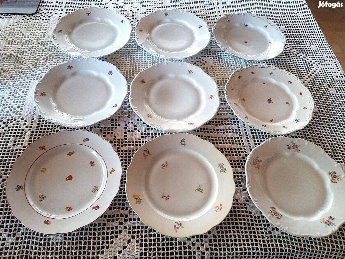 Zsolnay lapos tányérok -11 db