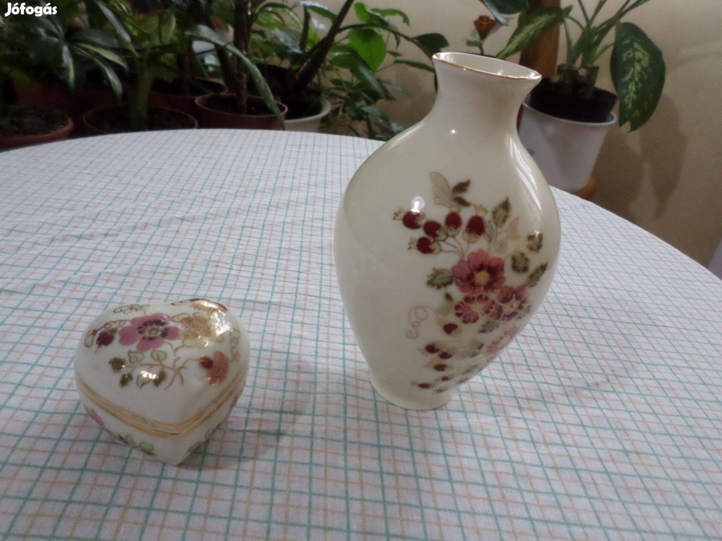 Zsolnay pillangó mintás kisváza, és szív alakú tálka Sérült! porcelán