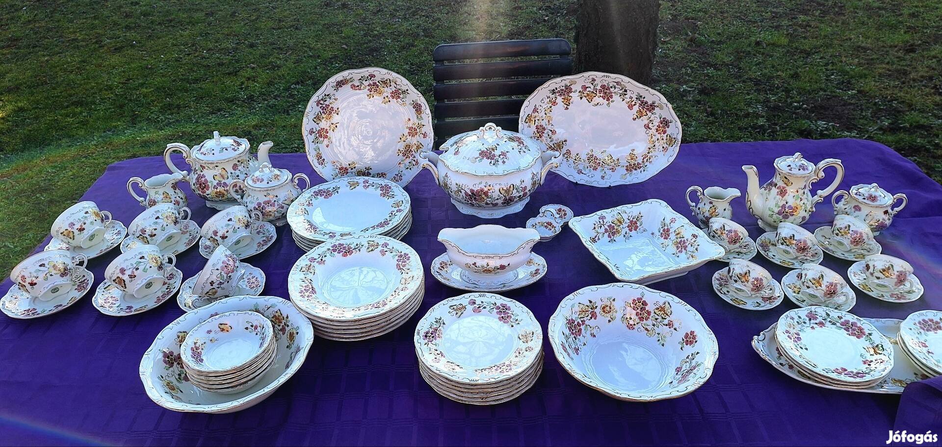 Zsolnay pillangós nagy étkészlet