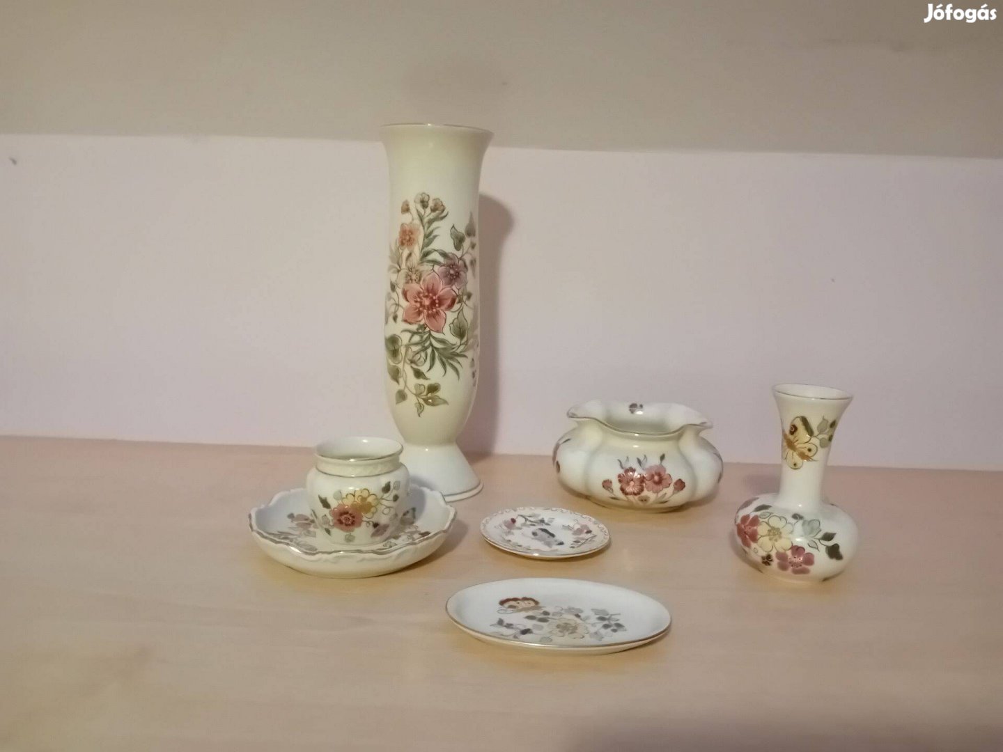 Zsolnay porcelán 7db-os Pillangós és Virágos mintás gyűjtemény