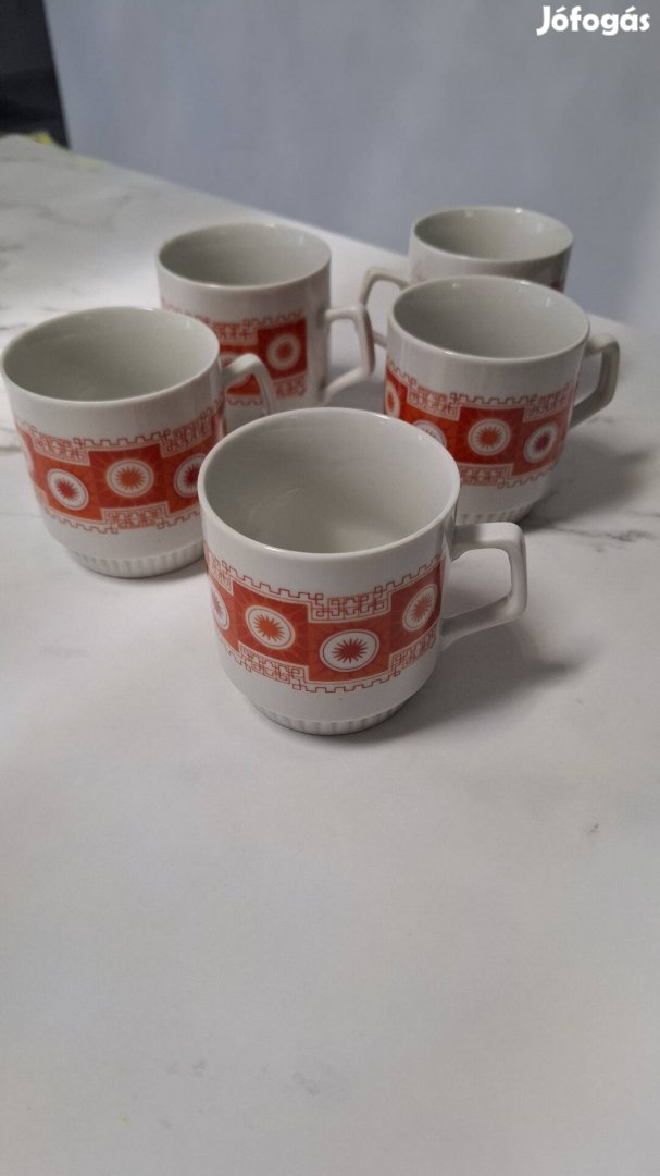 Zsolnay porcelán bögrék egyben