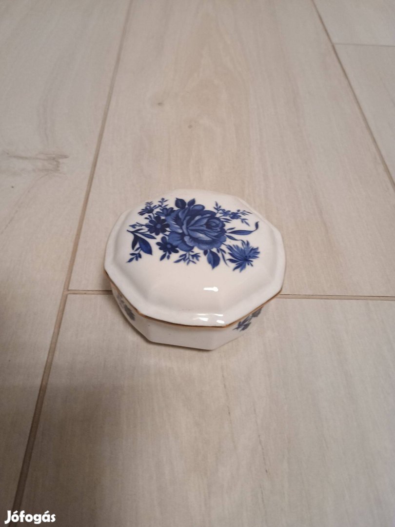 Zsolnay porcelán ékszertartó