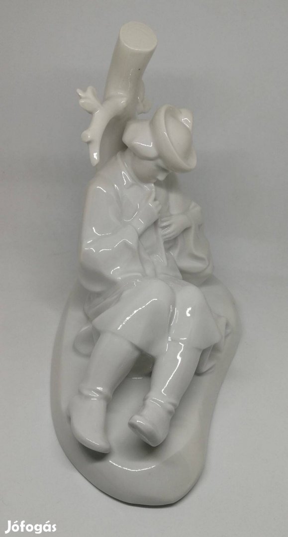 Zsolnay porcelán fehér Furulyázó juhász!