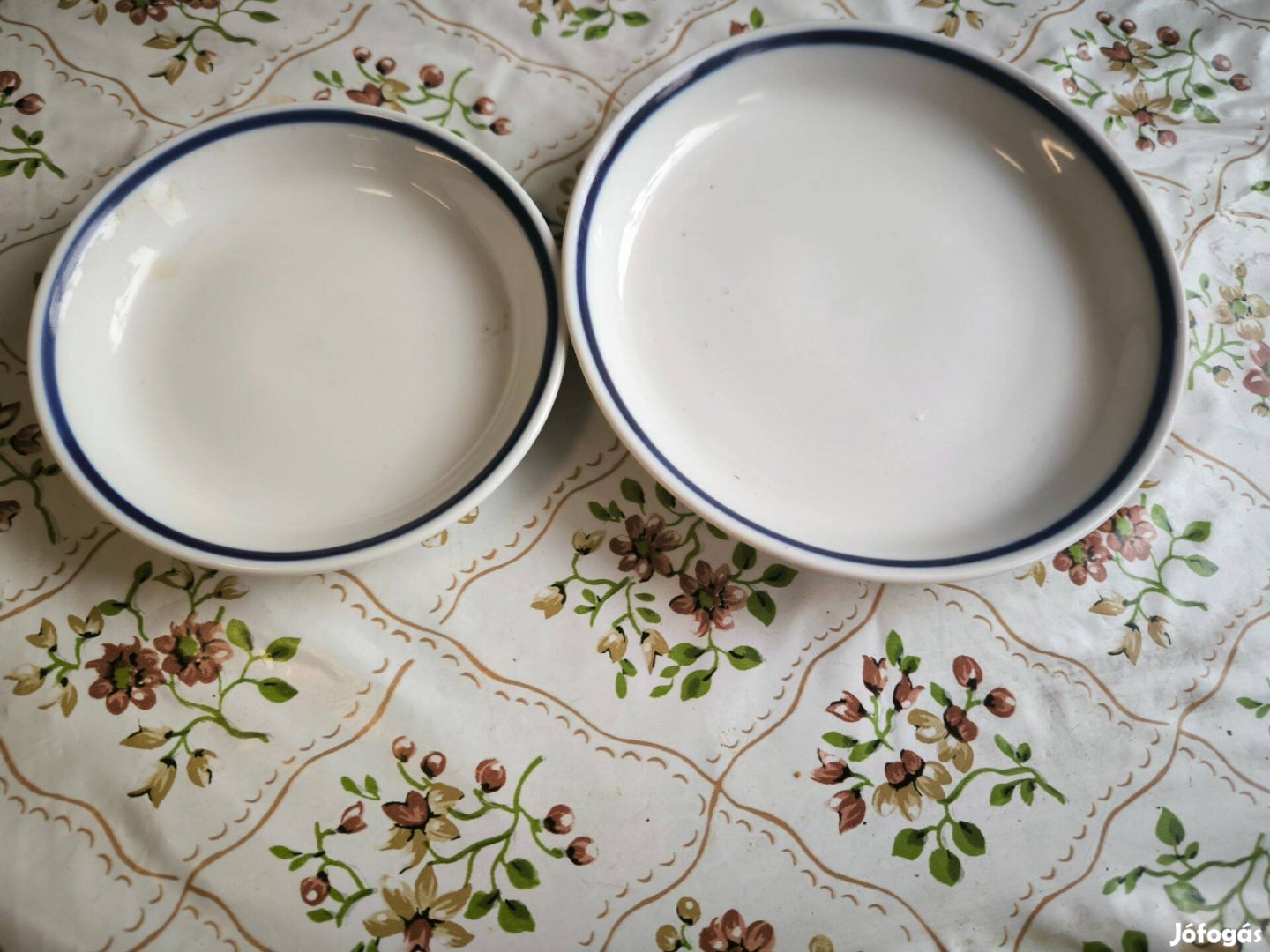 Zsolnay porcelán kék csíkos tálka, tányér 2 db eladó!