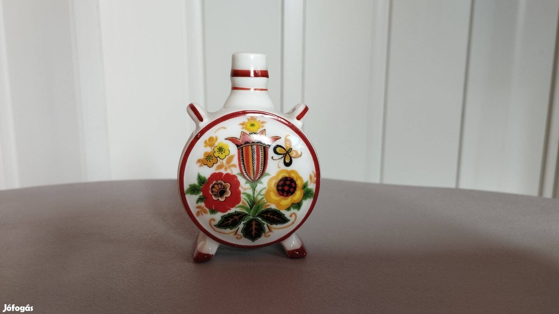 Zsolnay porcelán mini magyaros kulacs