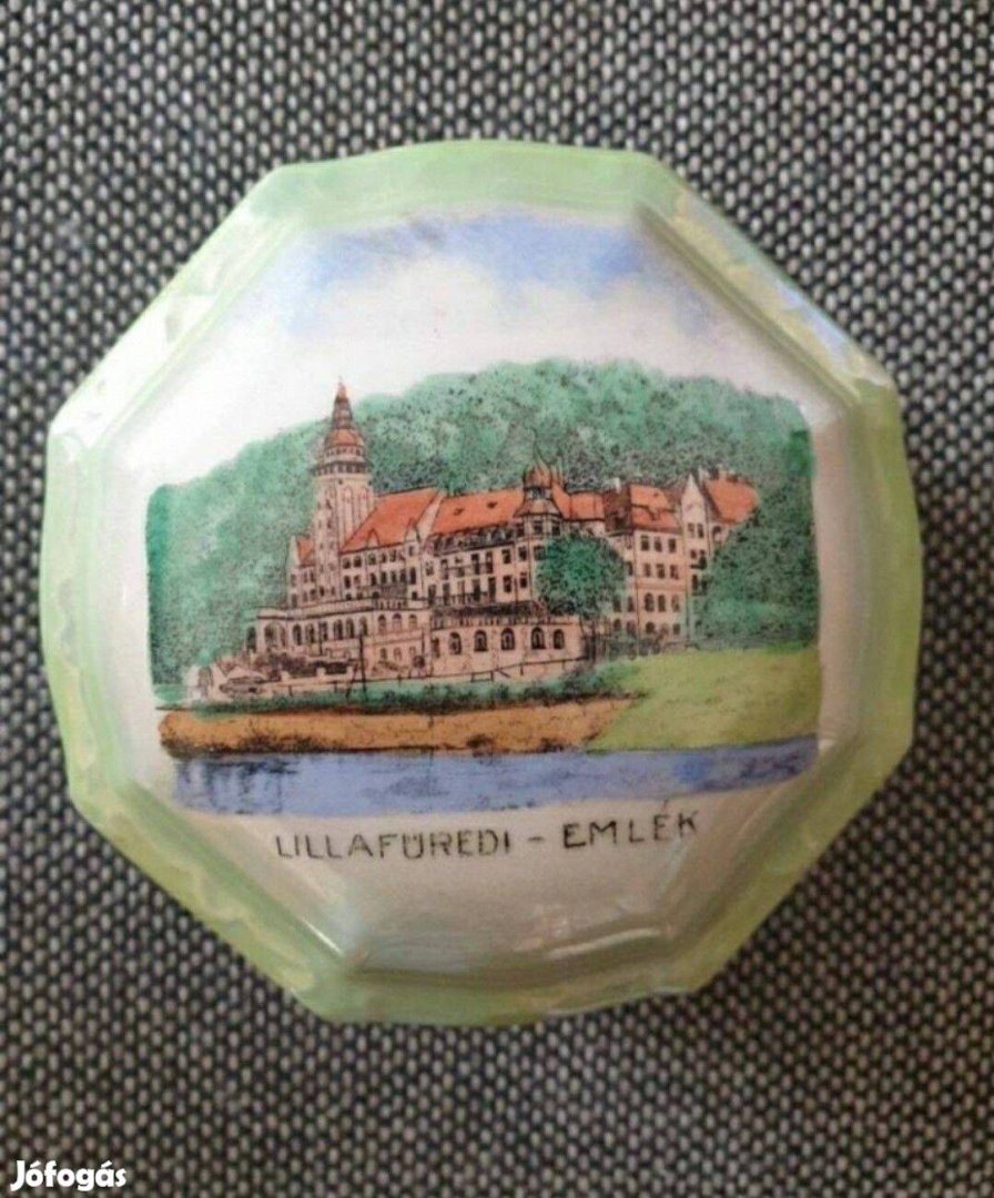 Zsolnay porcelán souvenir bonbonier kézzel festett Lillafüred képpel