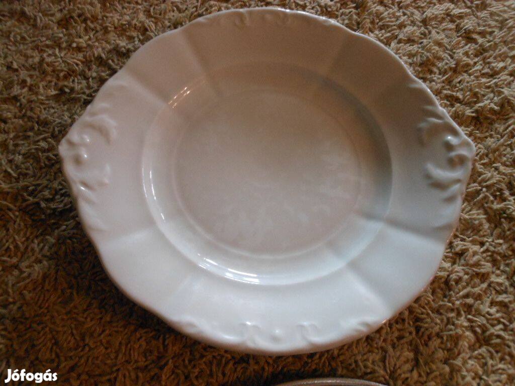 Zsolnay számmal jelzett 32cm porcelántálalótál régi és más is