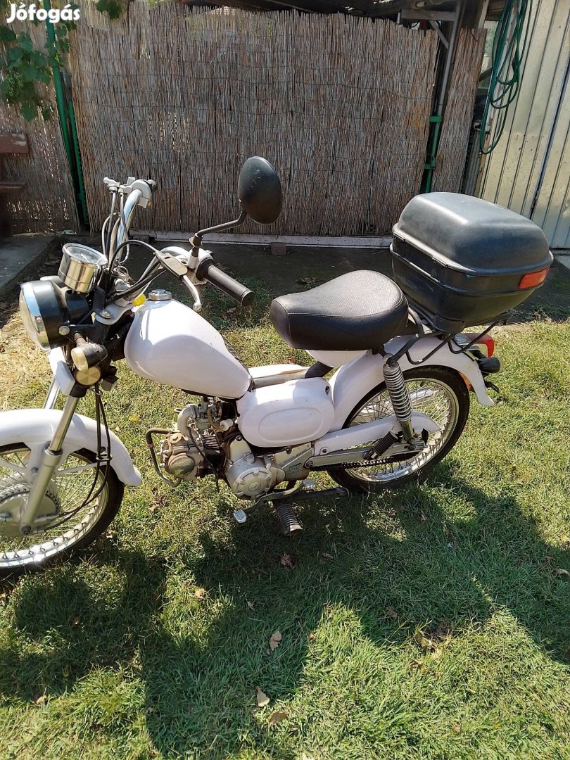 Ztech 70 segédmotor 