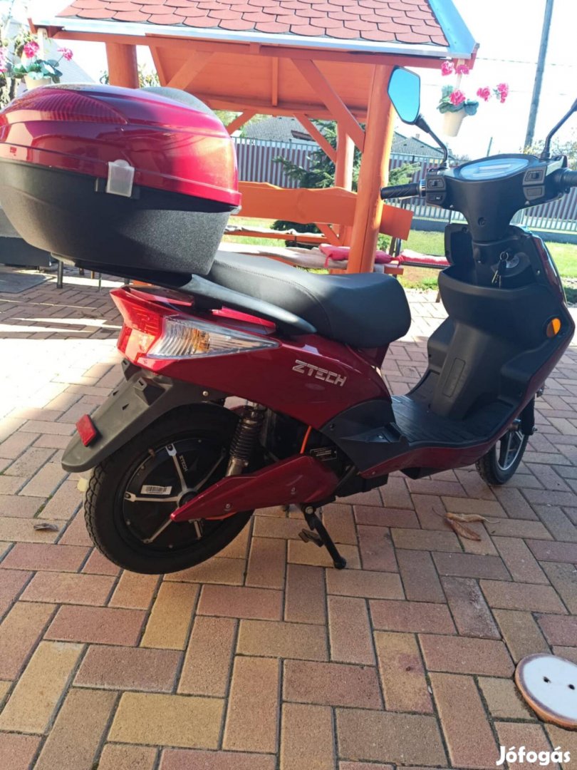 Ztech Elaktromos Robogó