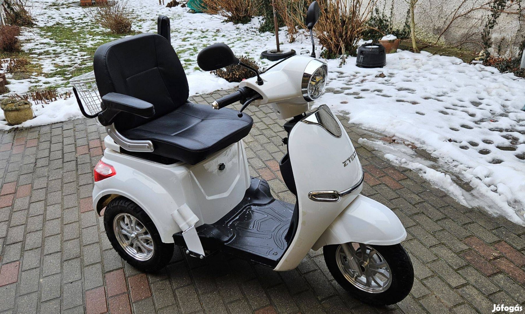 Ztech elektromos moped