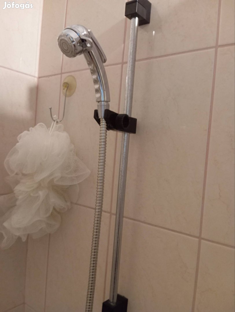 Zuhany,komplett,csúszós fali tartóval,csaptelep nélkül .l.