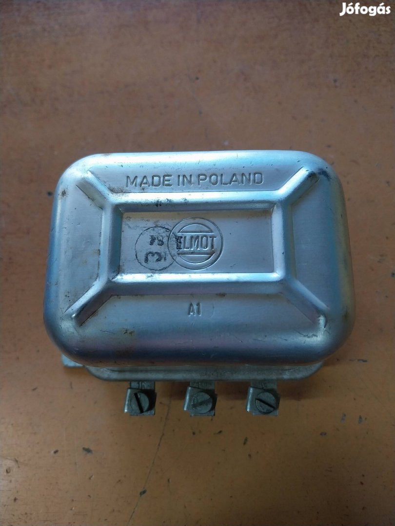 Zuk, Nysa Feszültségszabályzó 