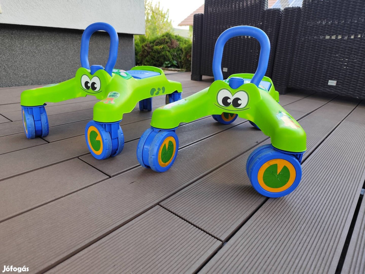 Zuru Tiny Town interaktív gyerek roller/ bébi járgány 