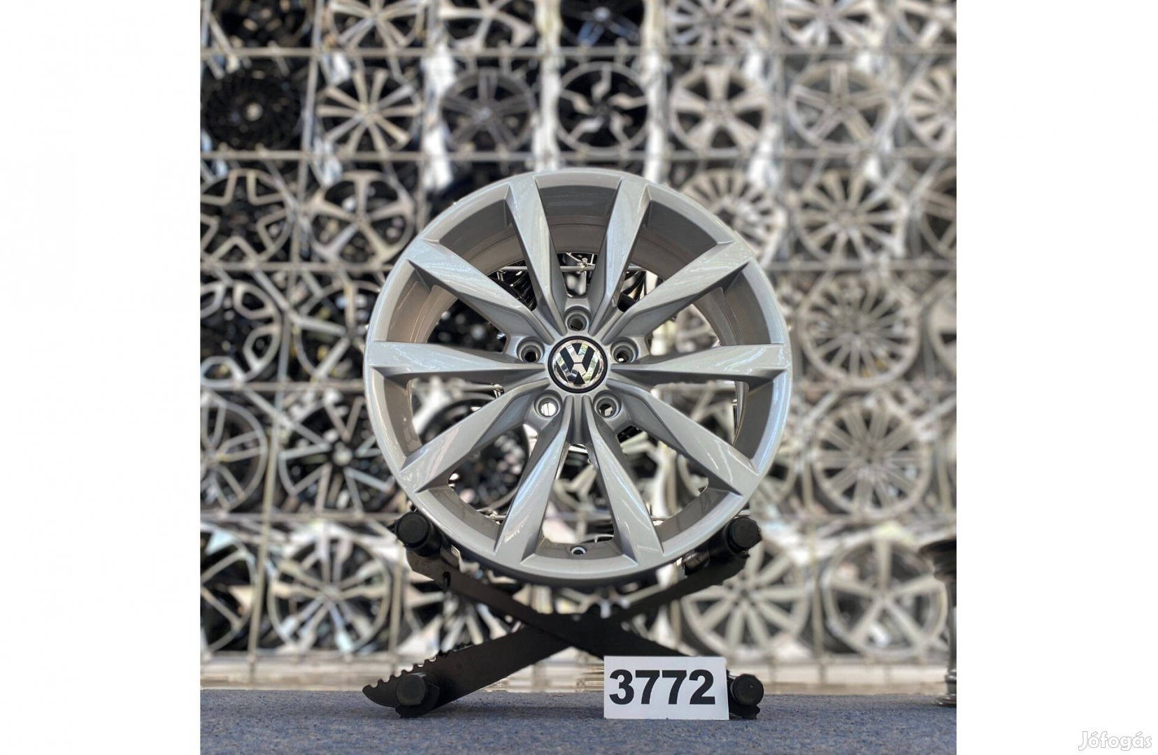 (3772) Volkswagen 17 gyári alufelni felni, 5x112, Golf Caddy Jetta