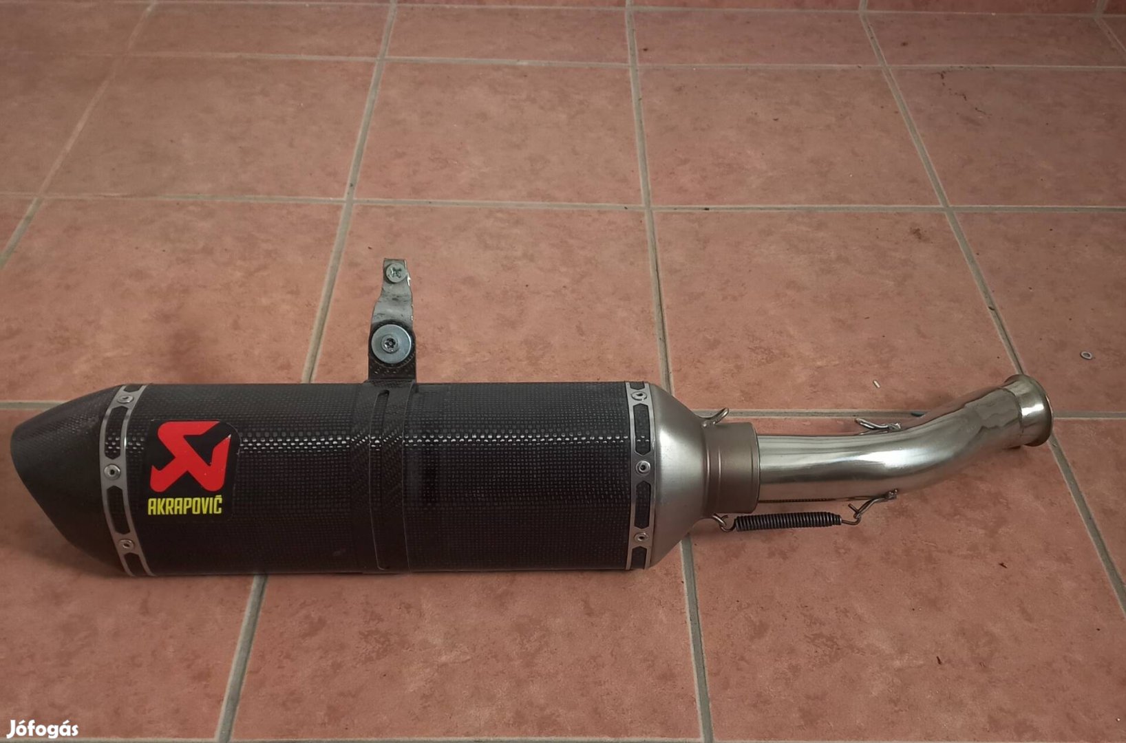 Akrapovic kipufogó 