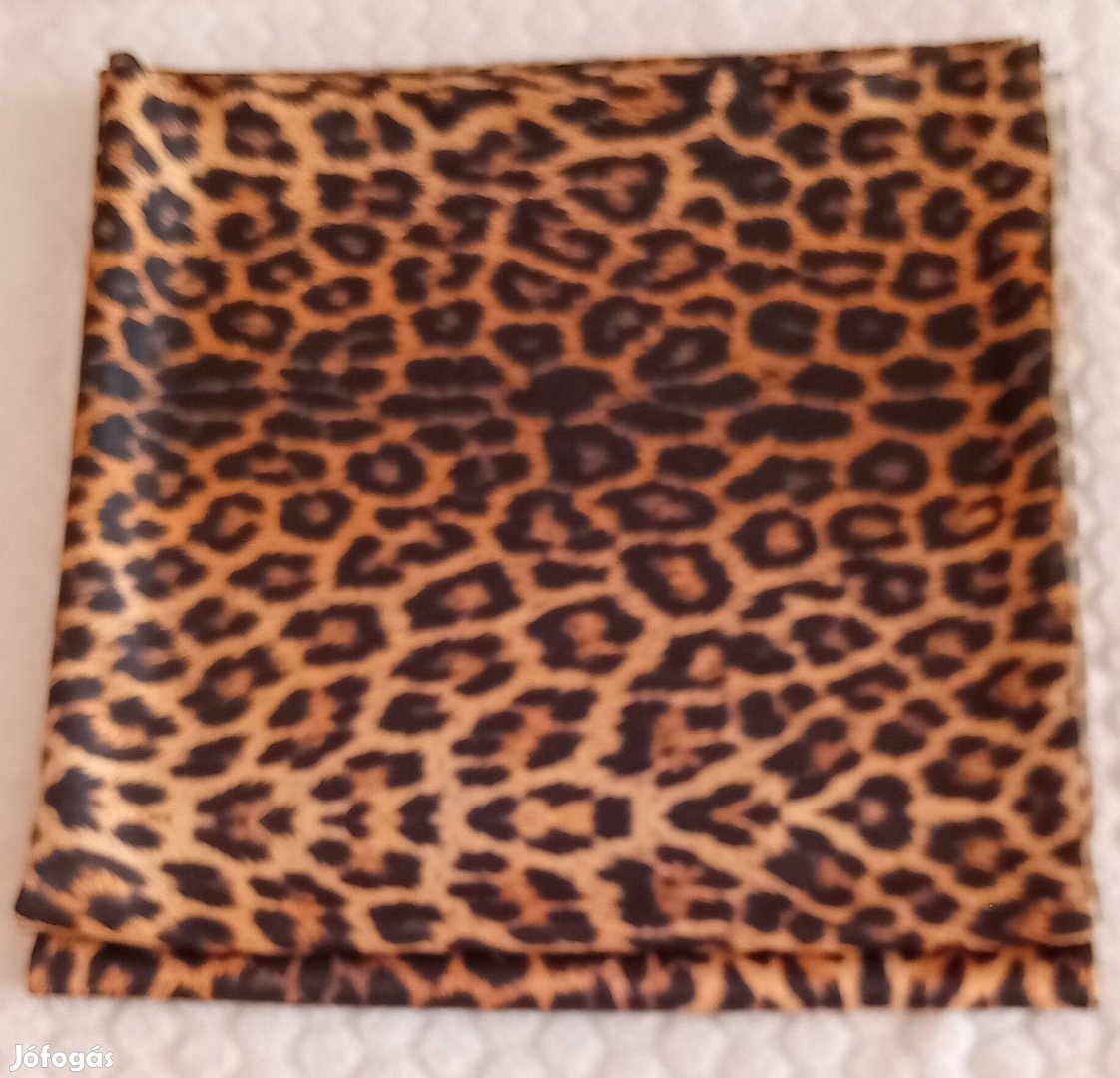 Alkotók Figyelem! Prémium leopárdmintás anyag eladó!