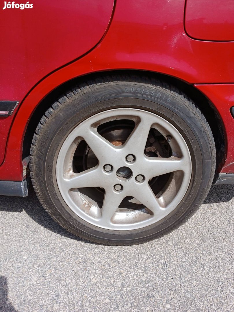 Alufelni 4x1113x16 szerelt. 