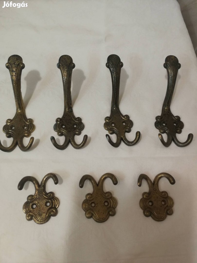 Antikolt sárgaréz fogasok, 7 darab. 50 éves.
