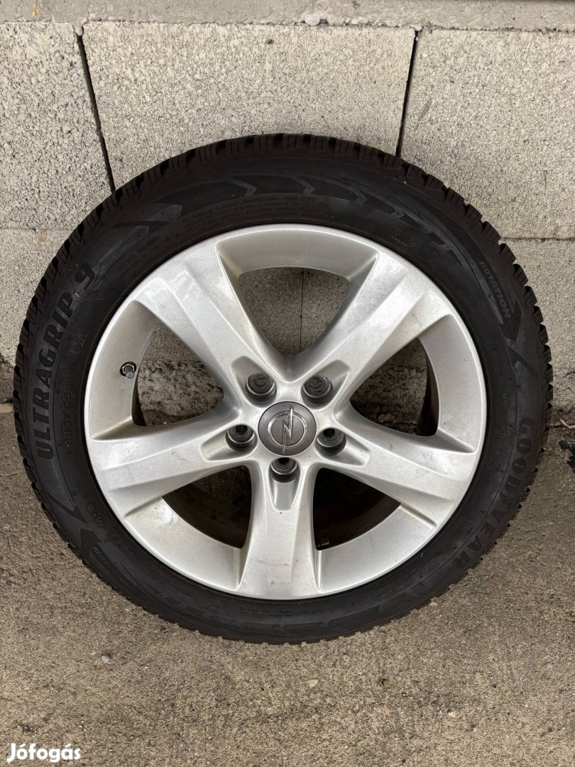 Eladó Opel R16 5x110 alufelni gumival eladó