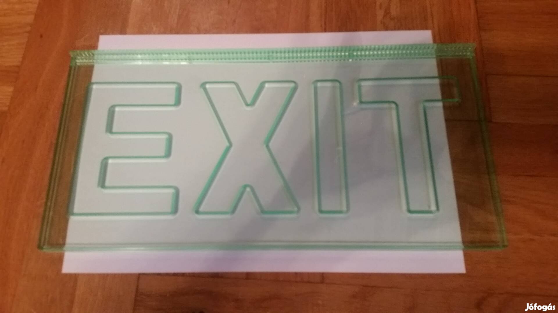 "Exit " felirat műanyag tábla 