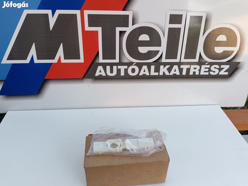(GYÁRI ÚJ) BMW Borítás