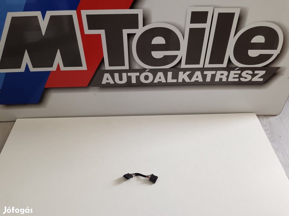 (GYÁRI ÚJ) BMW Csatlakozó