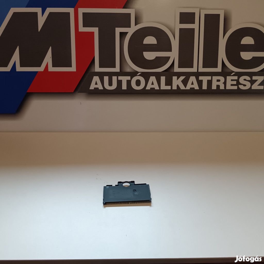 (GYÁRI ÚJ) BMW Csatlakozó aljzat