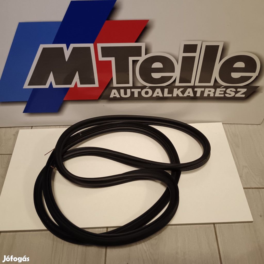 (GYÁRI ÚJ) BMW Csomagtér ajtó tömítés X1 U11 / U12