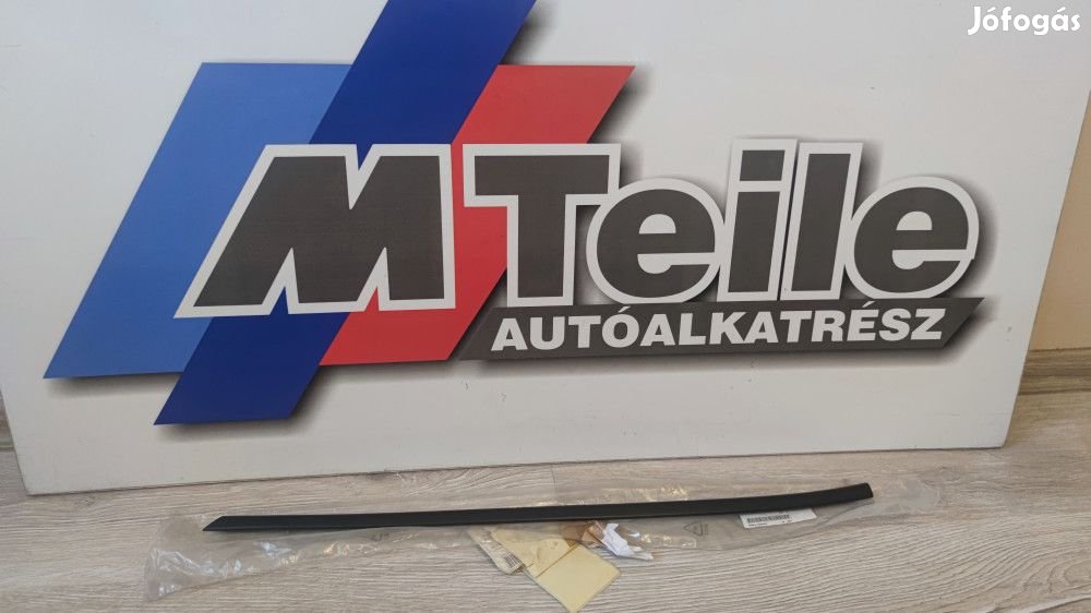 (GYÁRI ÚJ) BMW Díszléc  jobb oldali 3-as sorozat E36