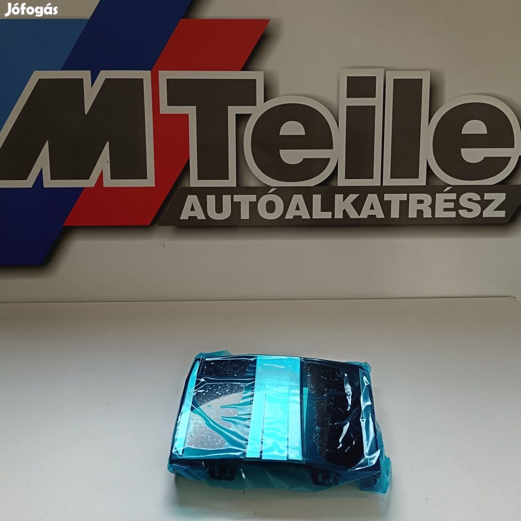 (GYÁRI ÚJ) BMW Hűtőrács  X1L / X1 U11