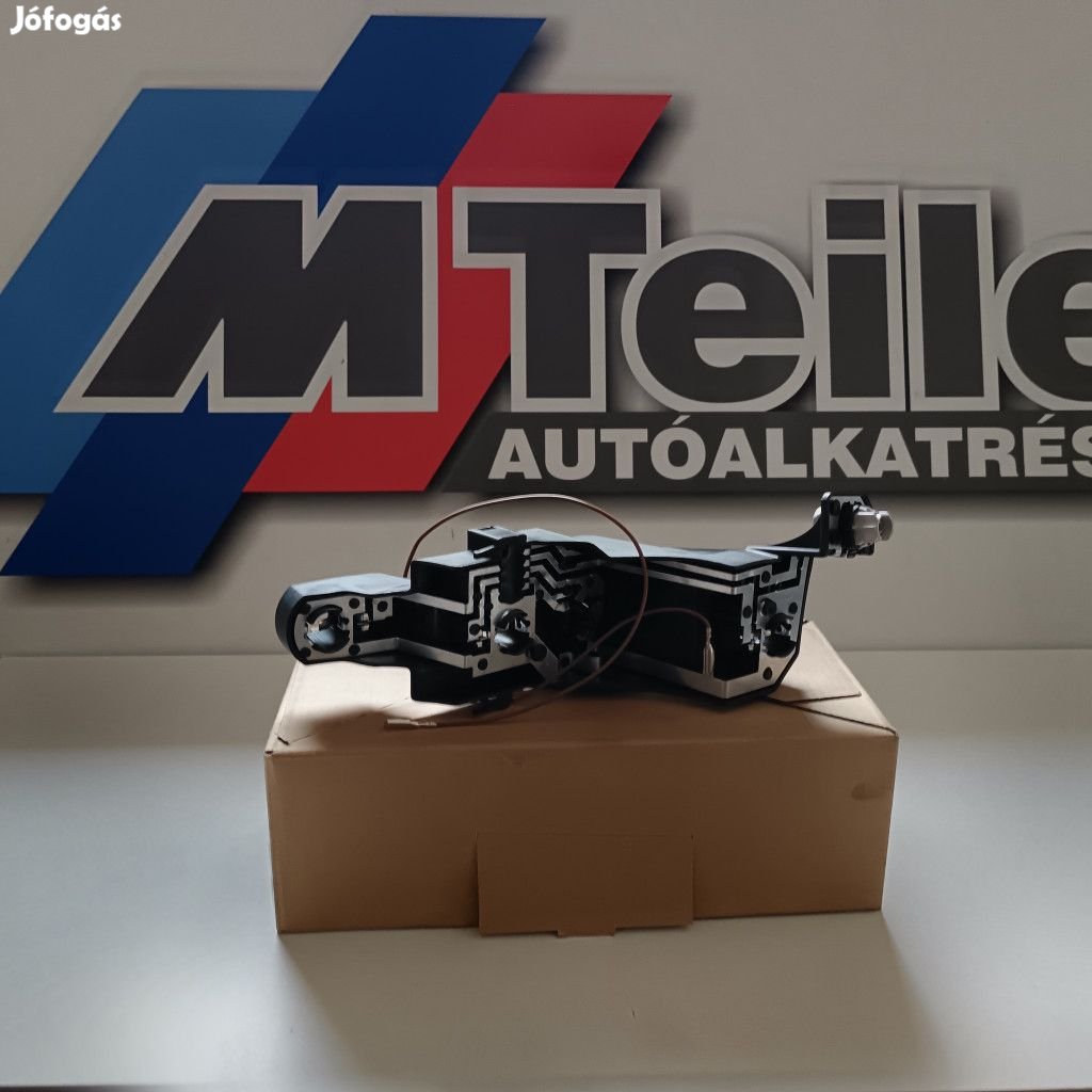 (GYÁRI ÚJ) BMW Jobb oldali izzótartó 5-ös E60+LCI