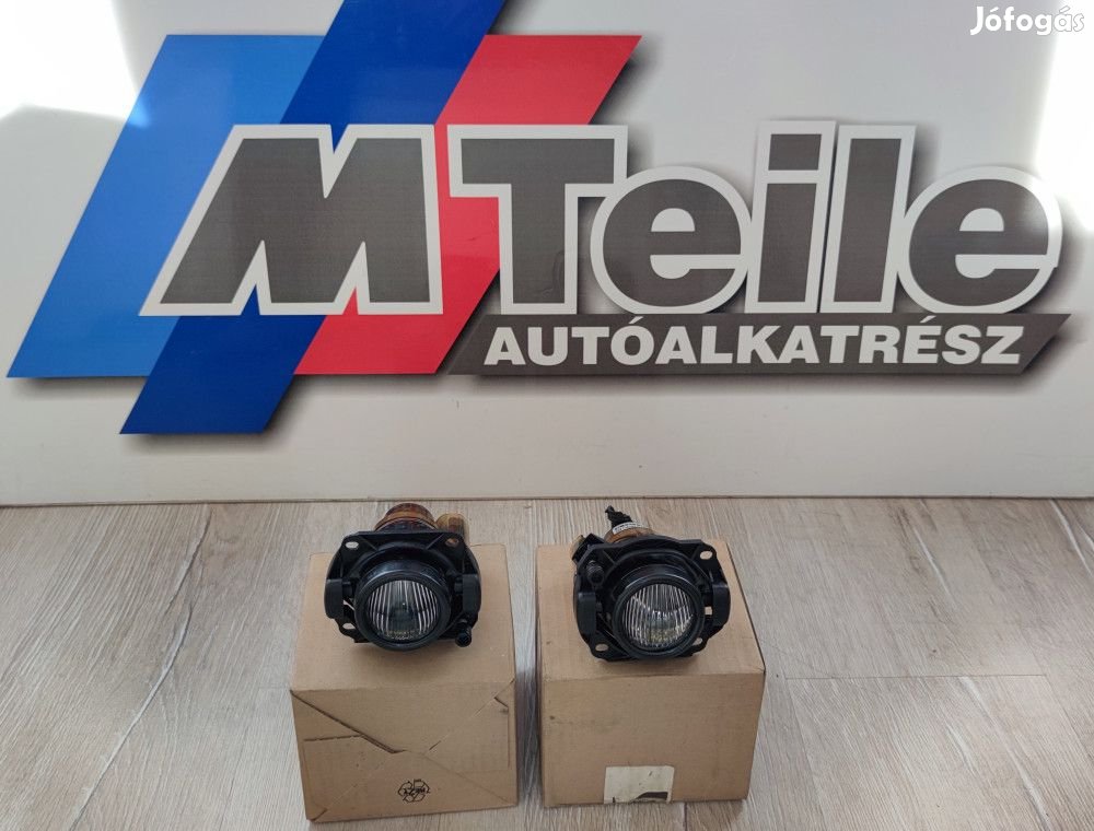 (GYÁRI ÚJ) BMW Ködlámpajobb /  bal  X3 E83