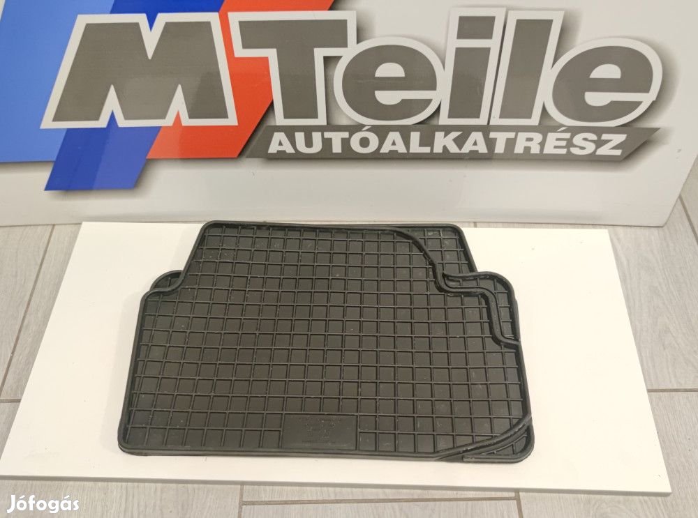(GYÁRI ÚJ) BMW gumiszőnyeg garnitúra hátsó fekete E87