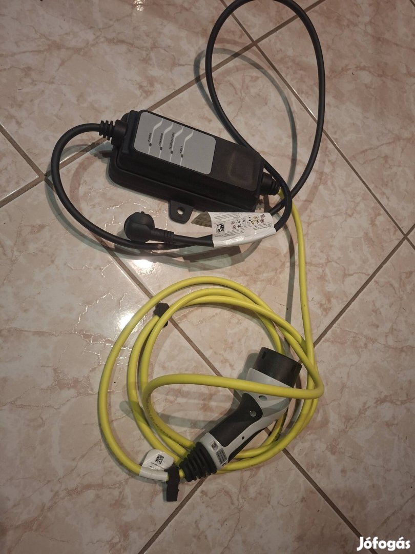 Gyári Type 2 töltő kábel