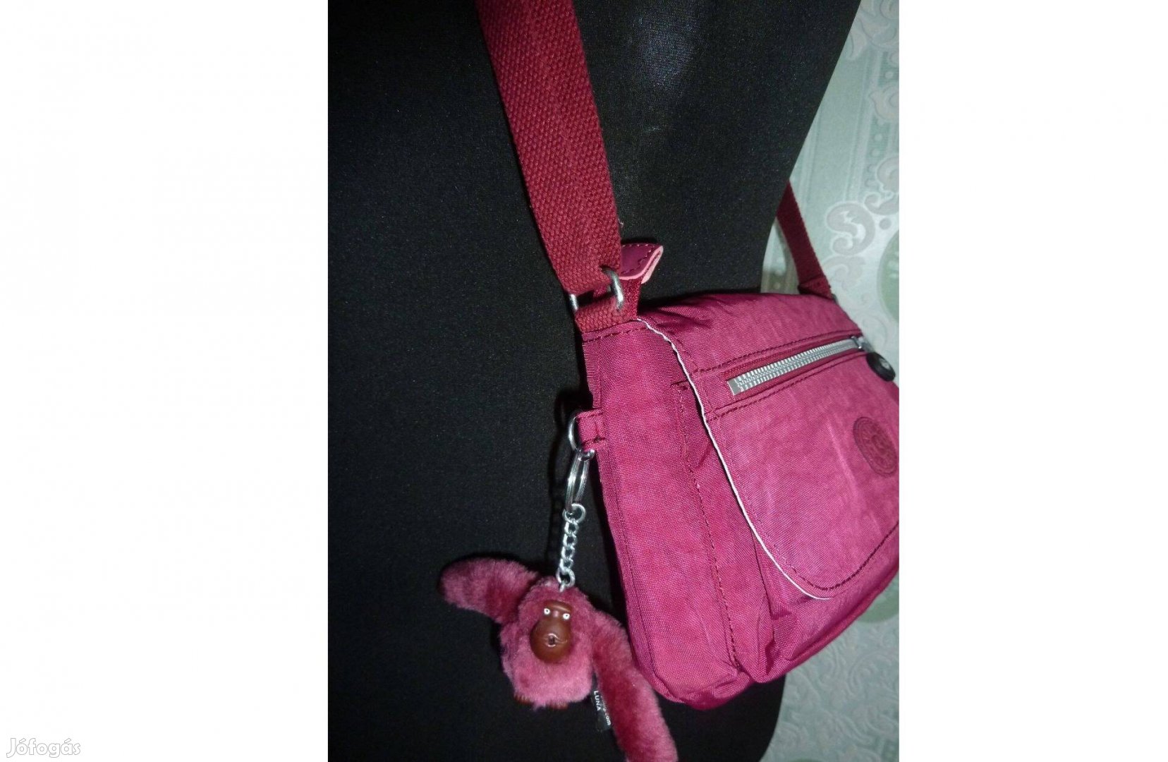 "Kipling" Kisméretű női táska kismajommal 24x14x6cm