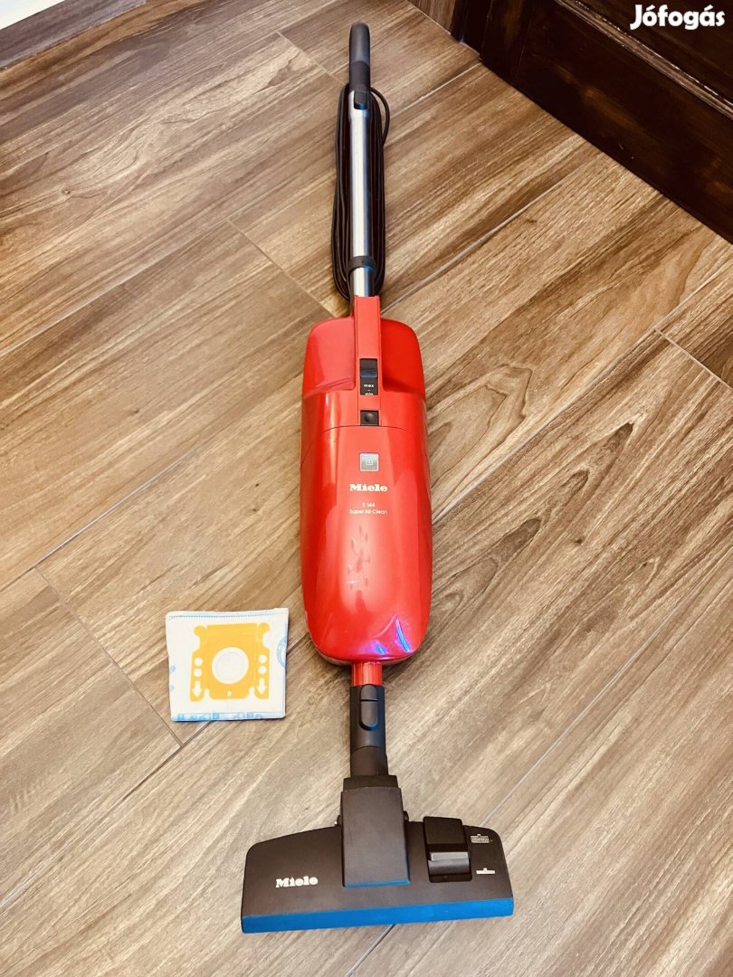 Miele porszívó erős motorral új porzsákkal szűrővel