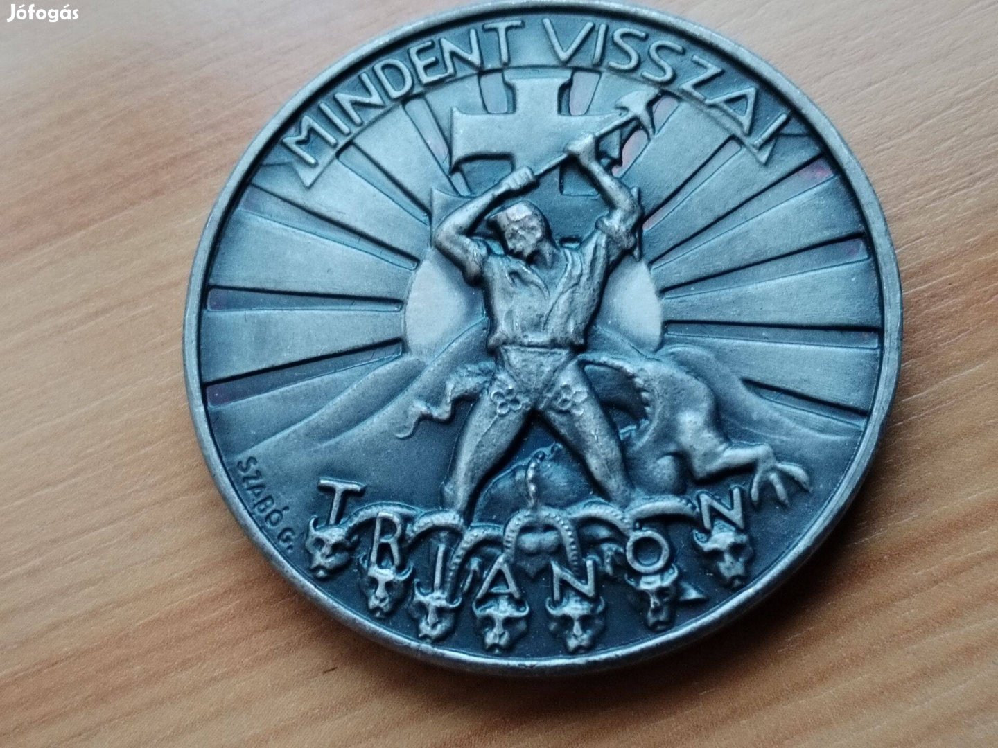 Mindent Vissza Tianon emlékérem Barok címeres ritka db