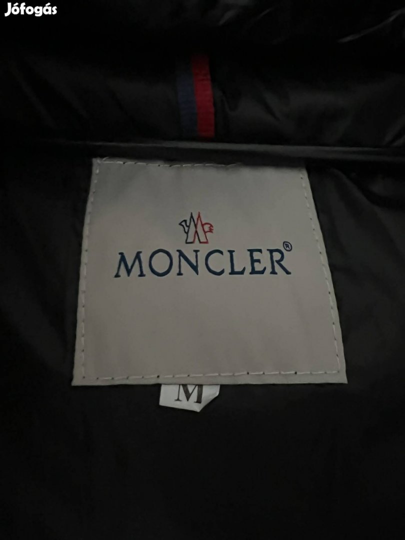 ?Moncler Kabát?